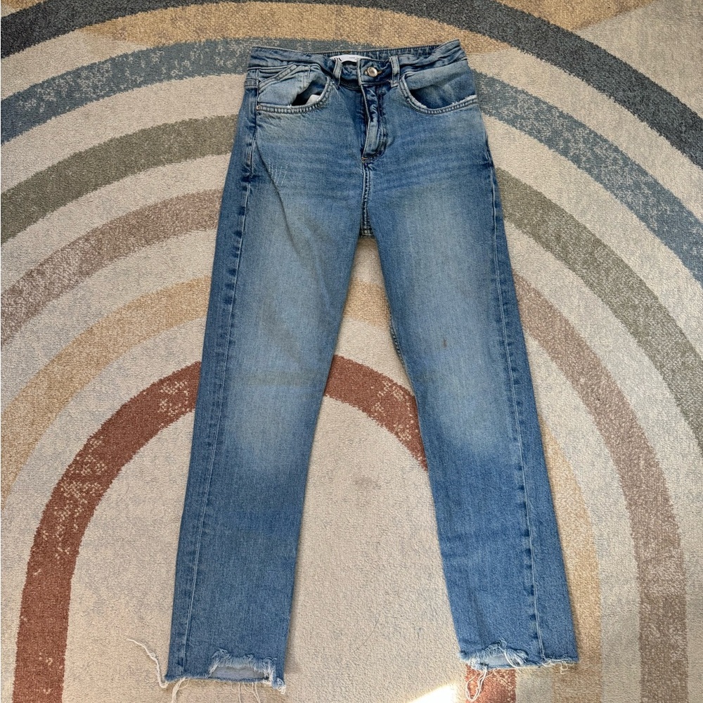 Zara Blue Ankle Cropped Jeans